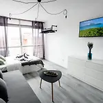 아파트 Modern With And View *